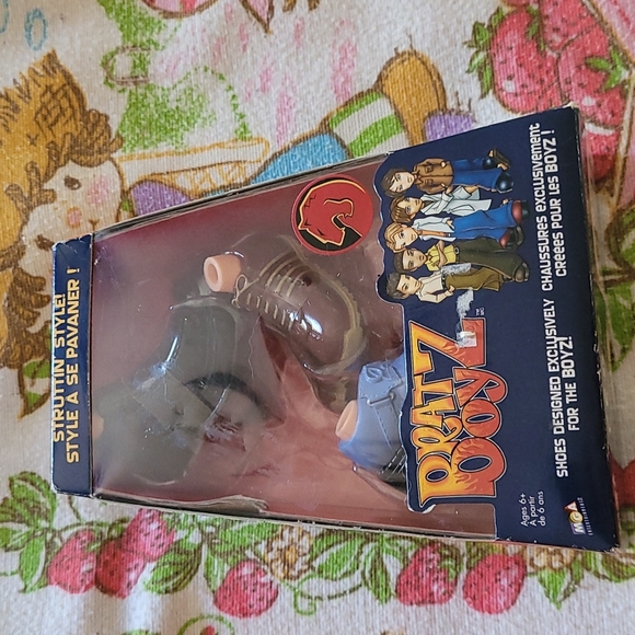 Vintage Bratz Boy Shoes in box - Picture 1 of 4